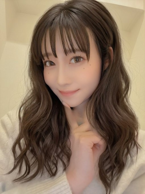 白岩冬萌